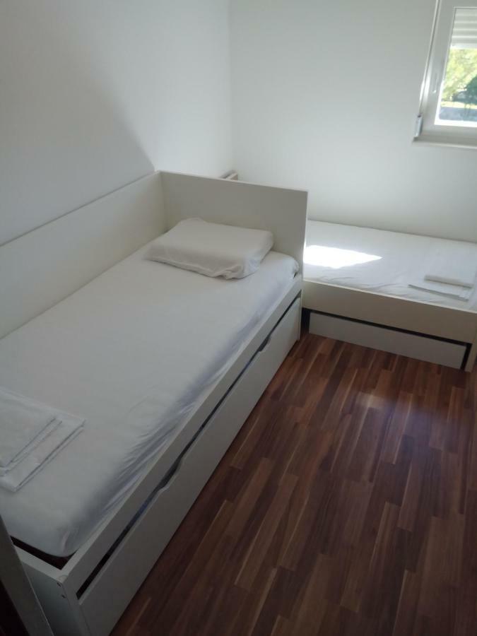 Apartman Medit Διαμέρισμα Vir Εξωτερικό φωτογραφία